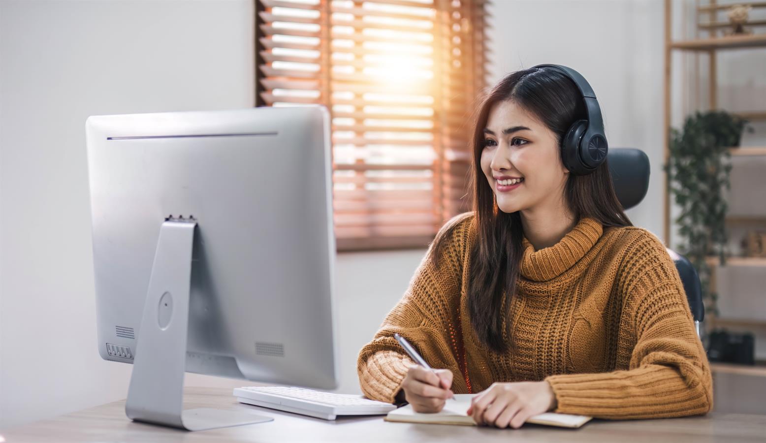 UNLOCK YOUR POTENTIAL: THE ADVANTAGES OF STUDYING PHD ONLINE